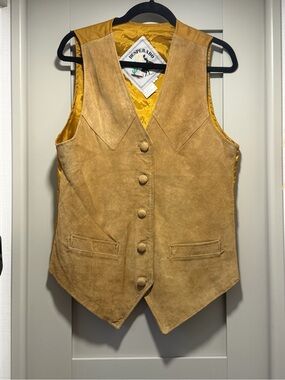 Women's Suede Vest in Tan